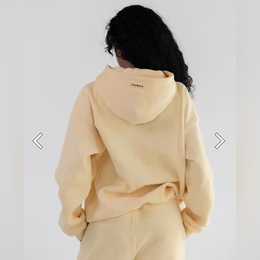 COMFRT Pastel Edit Women's Canary Hoodie size XS SOLD OUT ONLINE - Picture 2 of 3